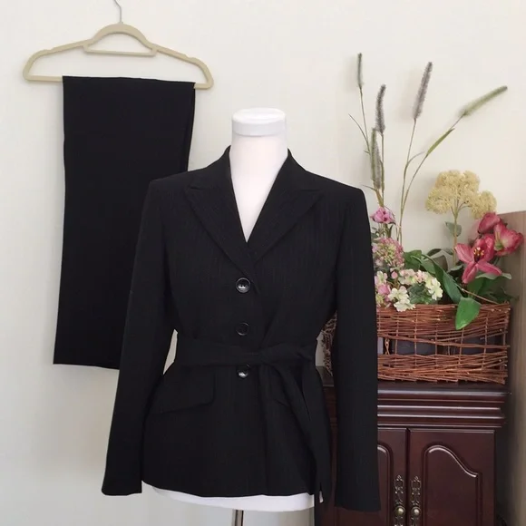 Kasper Black Pinstripe Pantsuit Tie-Waist Blazer Set Petite 8P - Picture 2 of 10